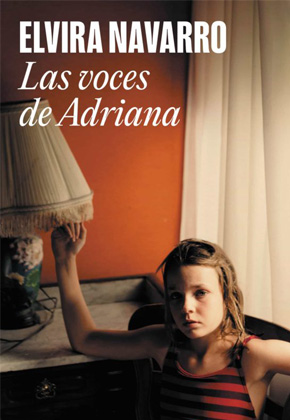 Elvira Navarro en Getafe literaria 2023 portada de su libro 2 -IMG290
